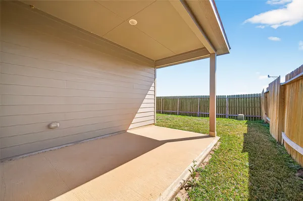 $2,400 | 17727 Chartertree Lane, Tomball, TX 77377