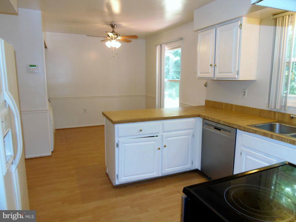 11803 Bignonia Terrace Laurel, MD 20708 - Photo 13 of 30 Kitchen