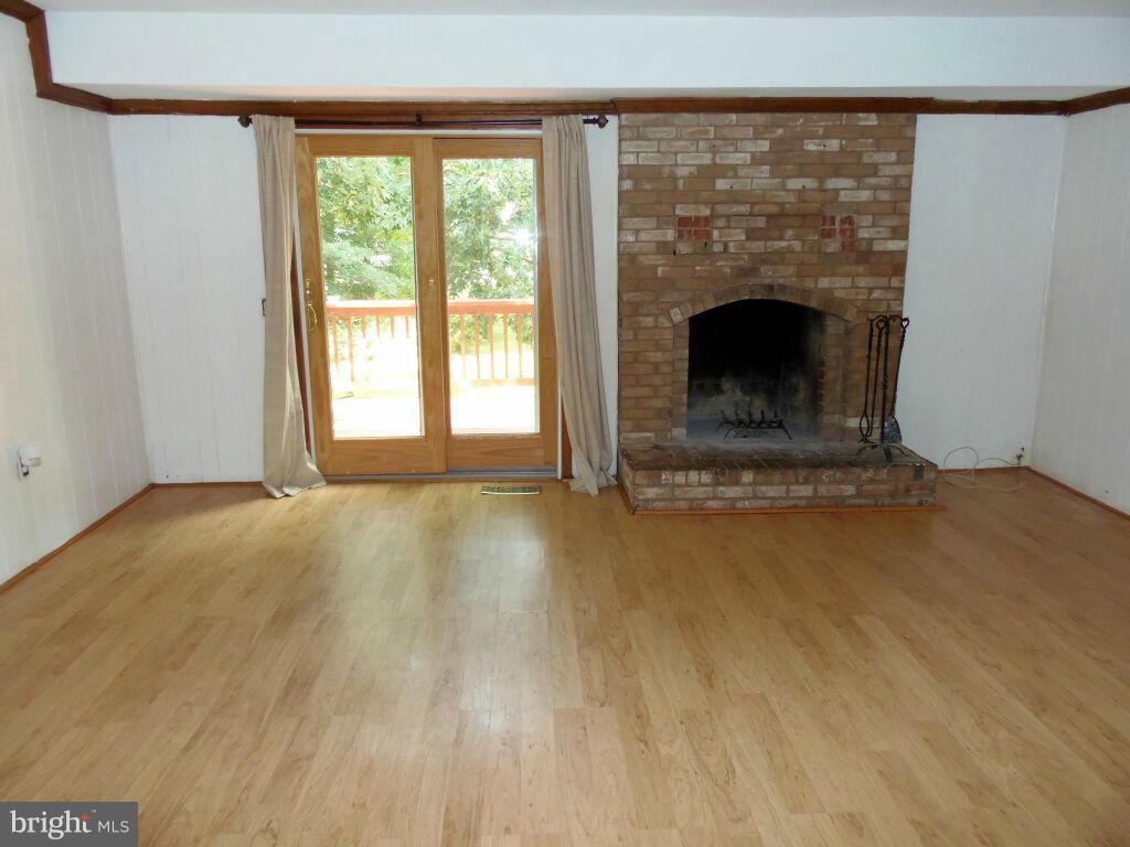 11803 Bignonia Terrace Laurel, MD 20708 - Photo 17 of 30 Family Room