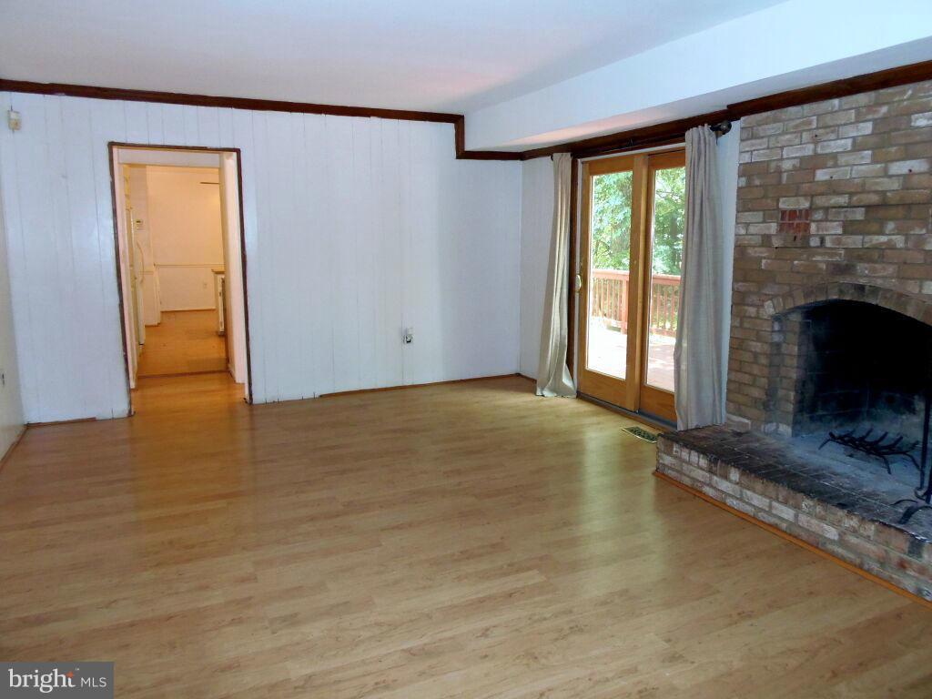 11803 Bignonia Terrace Laurel, MD 20708 - Photo 19 of 30 Family Room