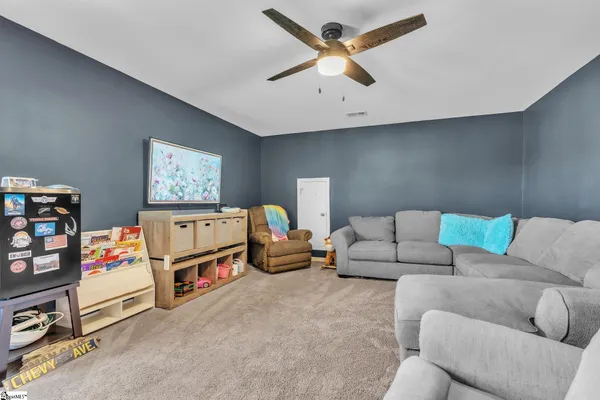 $487,500 | 1017 Waterside Drive, Easley, SC 29642