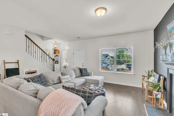 $487,500 | 1017 Waterside Drive, Easley, SC 29642