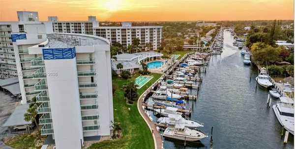 $2,500 | 2731 Northeast 14th Street, Unit 335, Pompano Beach, FL 33062