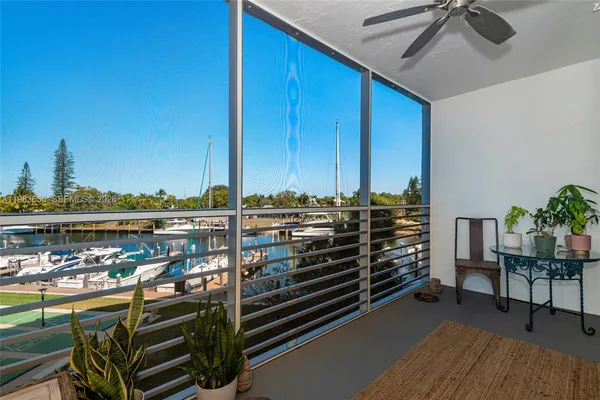 $2,500 | 2731 Northeast 14th Street, Unit 335, Pompano Beach, FL 33062