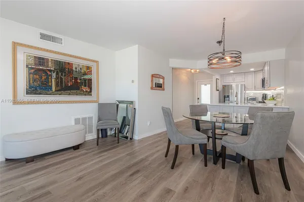 $2,500 | 2731 Northeast 14th Street, Unit 335, Pompano Beach, FL 33062