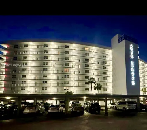 $2,500 | 2731 Northeast 14th Street, Unit 335, Pompano Beach, FL 33062