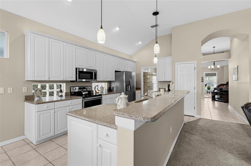7822 Troon Court Lakewood Ranch, FL 34202 - Photo 5 of 83