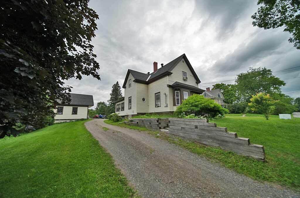 6 Cleveland Street Houlton, ME 04730 - Photo 6 of 63 6-cleveland-houlton-me