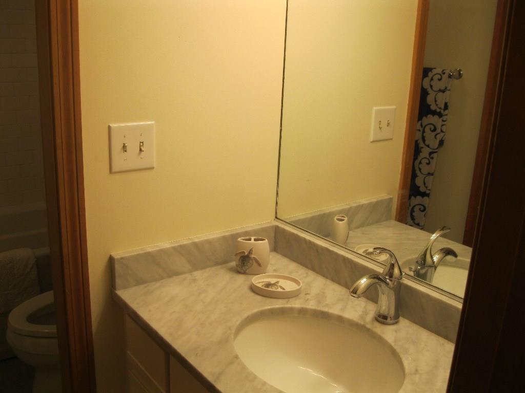 249 Shore Road, Unit 4 Ogunquit, ME 03907 - Photo 16 of 20 updated master bath with tub