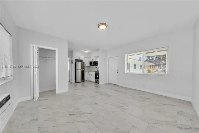 $1,800 | 1839 Funston Street, Unit 5, Hollywood, FL 33020