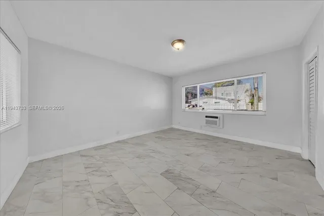 $1,800 | 1839 Funston Street, Unit 5, Hollywood, FL 33020