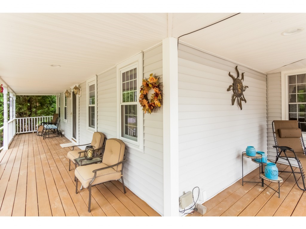 7 Raelynn Drive Derry, NH 03038 - Photo 2 of 29 Gallery Image 2