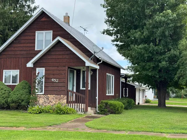 $199,000 | 452 Mill Street, Manawa, WI 54949