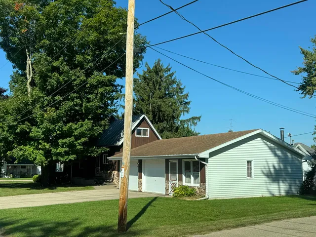 $199,000 | 452 Mill Street, Manawa, WI 54949