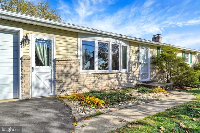 $265,000 | 241 South Park Street, Dallastown, PA 17313