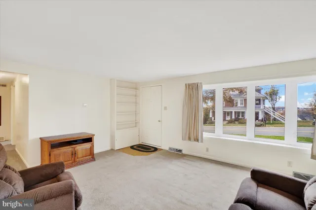 $265,000 | 241 South Park Street, Dallastown, PA 17313