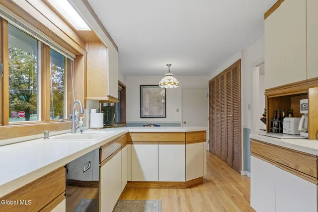 $635,000 | 6 Arbor Drive, Glens Falls, NY 12801