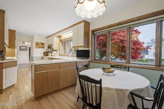 $599,900 | 6 Arbor Drive, Glens Falls, NY 12801