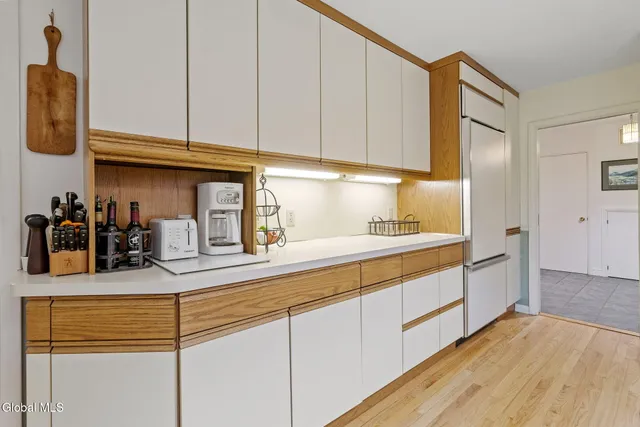 $599,900 | 6 Arbor Drive, Glens Falls, NY 12801