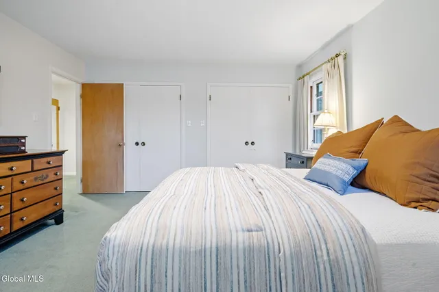 $599,900 | 6 Arbor Drive, Glens Falls, NY 12801