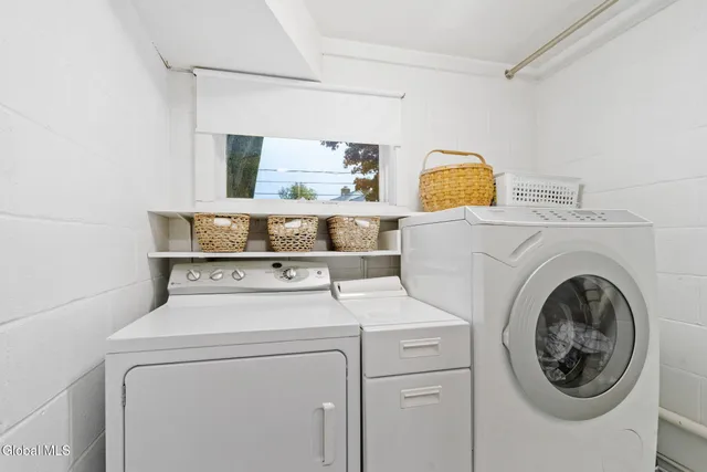 $599,900 | 6 Arbor Drive, Glens Falls, NY 12801