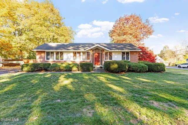 $635,000 | 6 Arbor Drive, Glens Falls, NY 12801