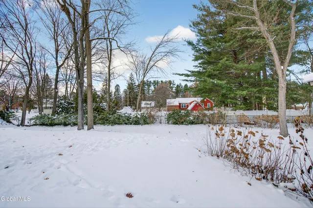 $635,000 | 6 Arbor Drive, Glens Falls, NY 12801