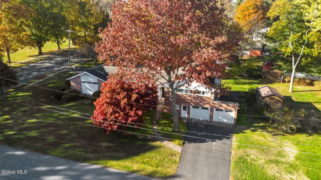 $635,000 | 6 Arbor Drive, Glens Falls, NY 12801