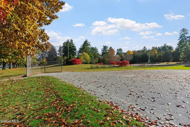 $599,900 | 6 Arbor Drive, Glens Falls, NY 12801