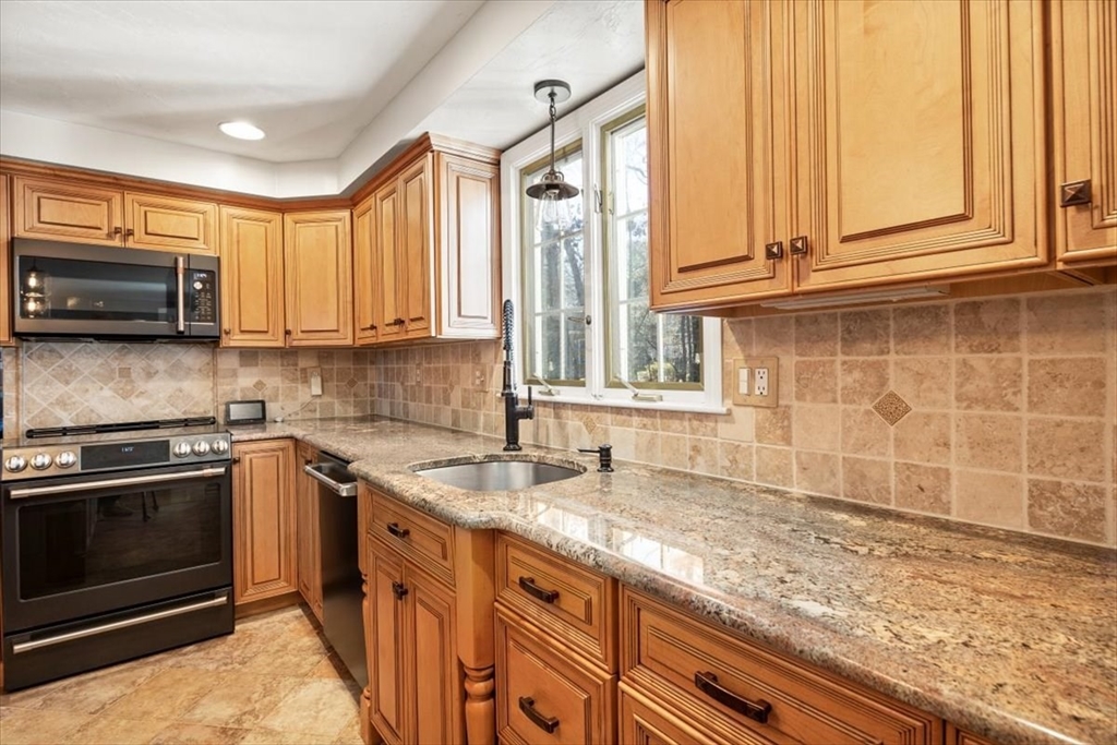 1 Satucket Road Rockland, MA 02370 - Photo 17 of 41 Gallery Image 17