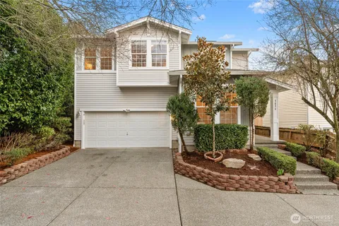 $860,000 | 5036 Northeast 4th Place, Renton, WA 98059