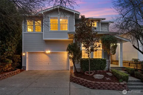 $860,000 | 5036 Northeast 4th Place, Renton, WA 98059