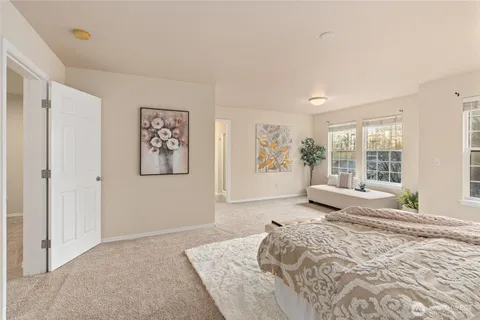 $860,000 | 5036 Northeast 4th Place, Renton, WA 98059