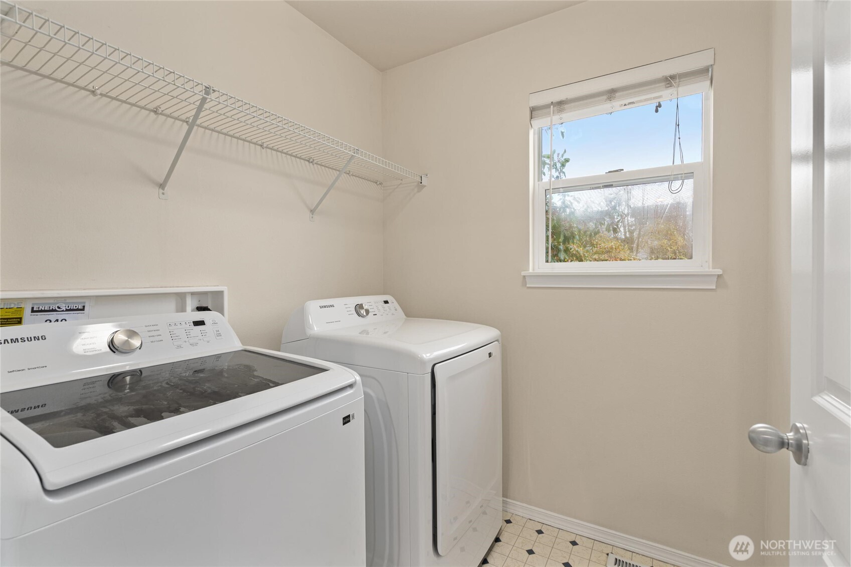 5036 Northeast 4th Place Renton, WA 98059 - Photo 24 of 35