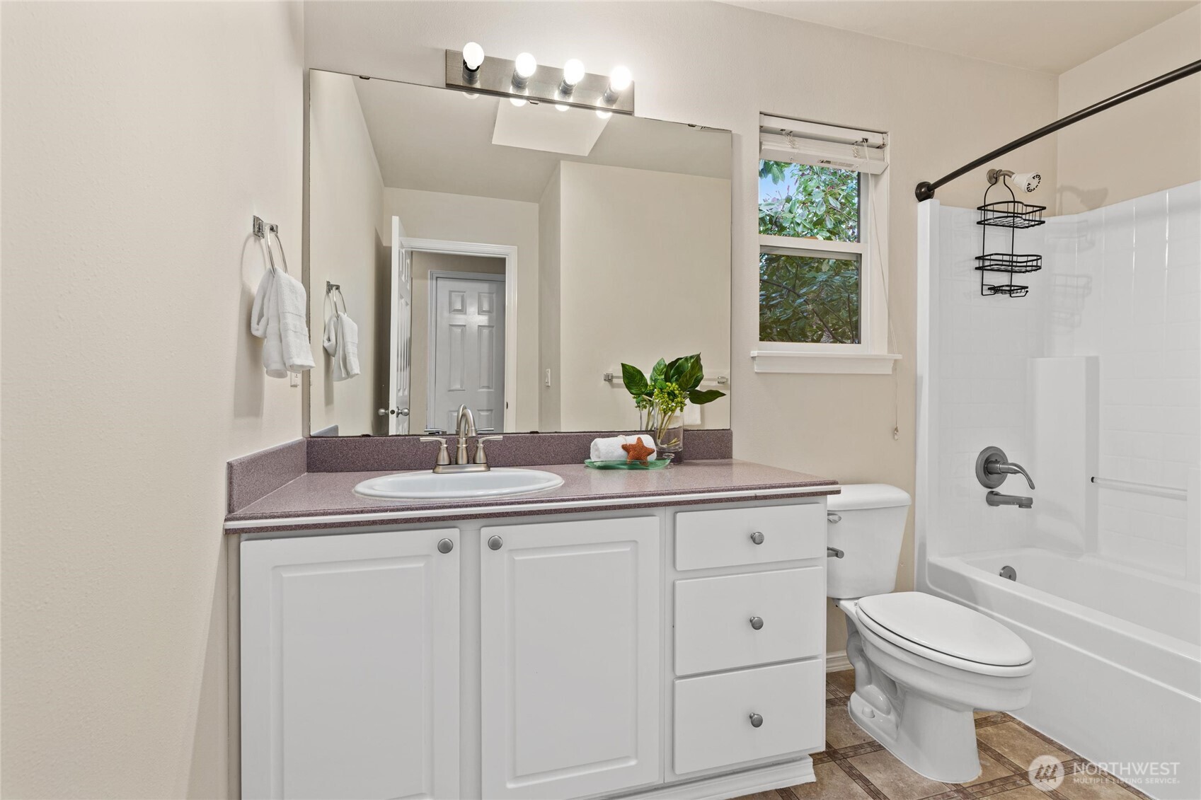 5036 Northeast 4th Place Renton, WA 98059 - Photo 27 of 35