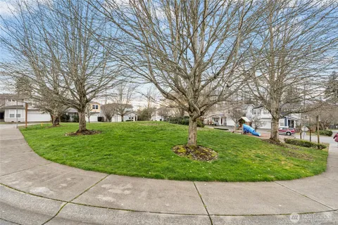 $860,000 | 5036 Northeast 4th Place, Renton, WA 98059