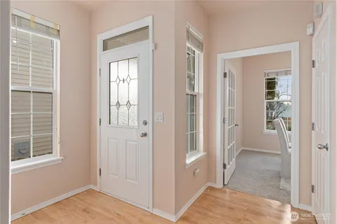 $860,000 | 5036 Northeast 4th Place, Renton, WA 98059