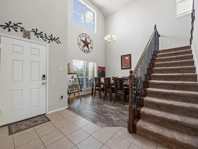 a view of entryway and hall