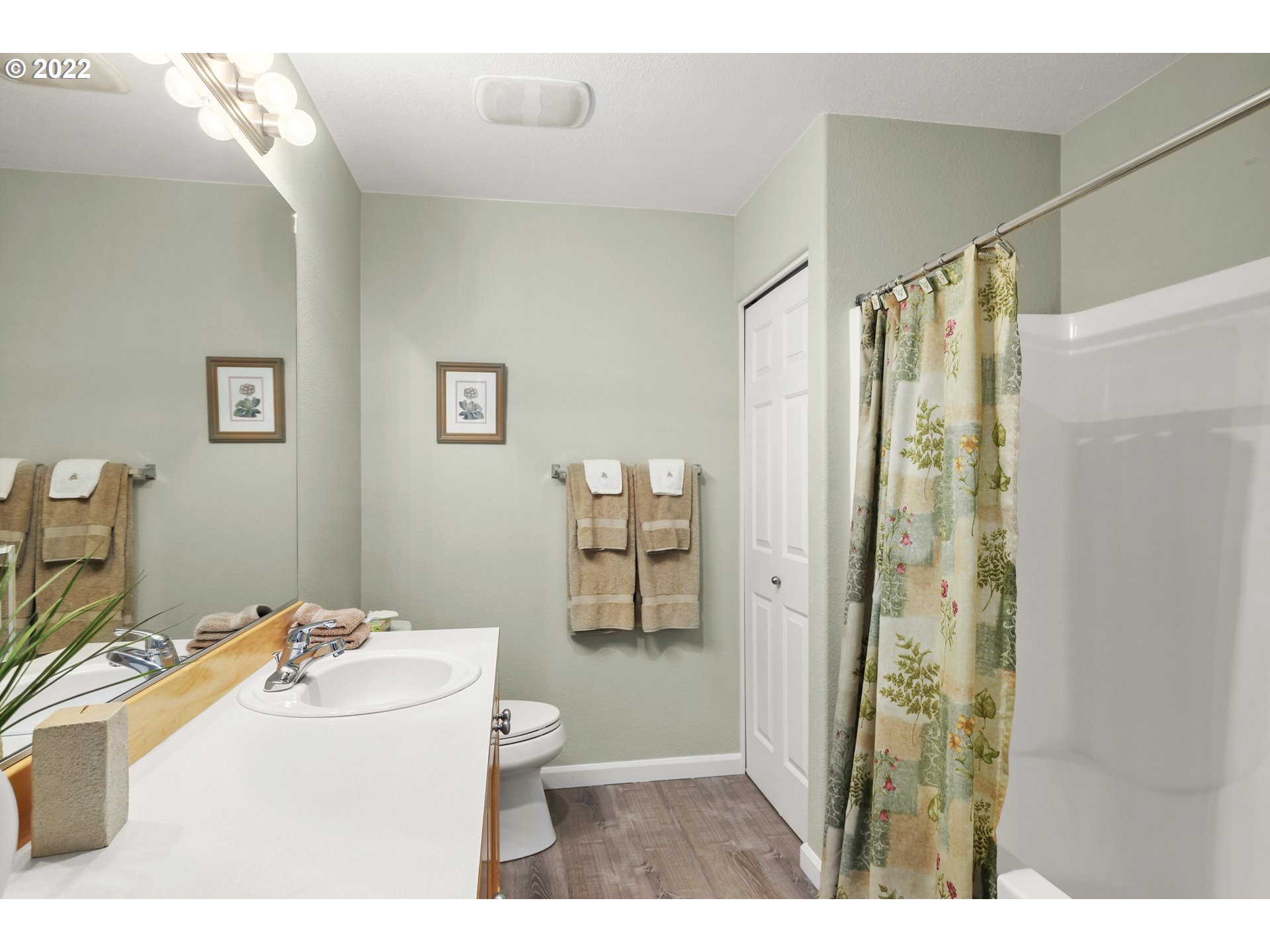 14675 Southwest Beard Road, Unit 101 Beaverton, OR 97007 - Photo 12 of 19 Gallery Image 12
