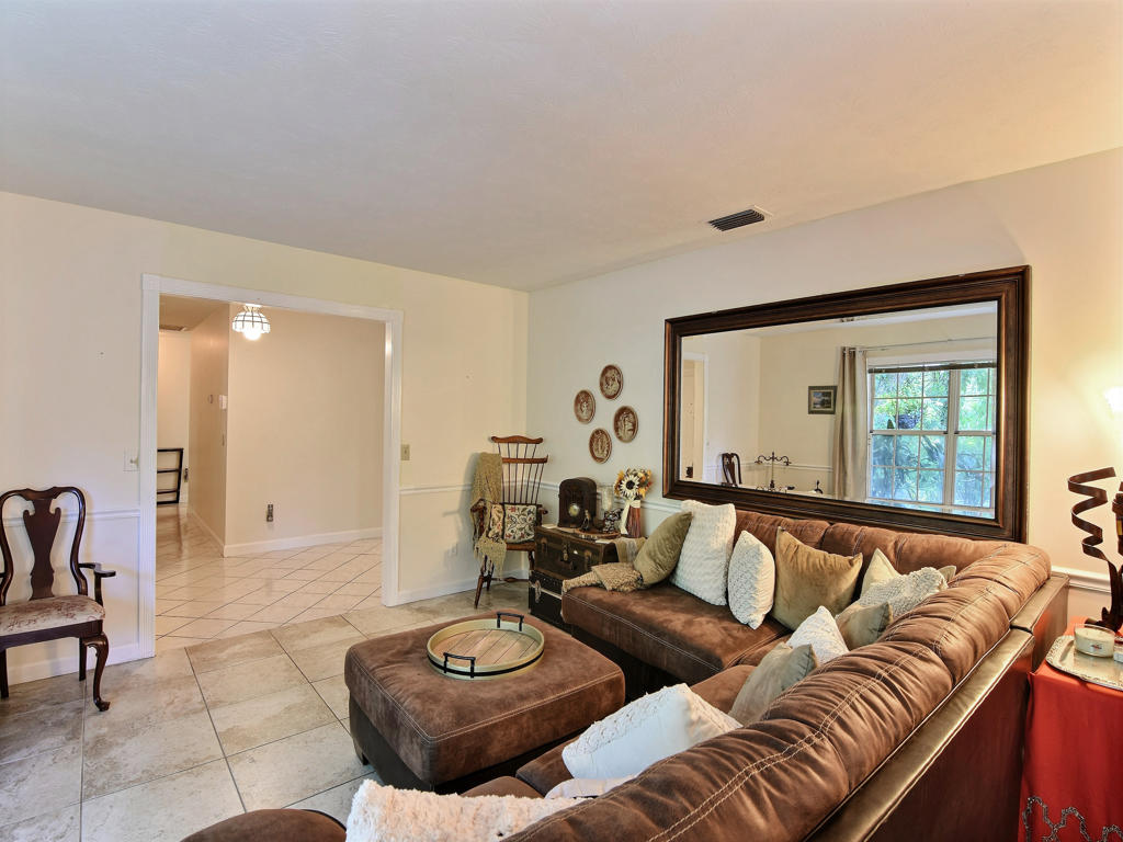 6880 Graham Road Fort Pierce, FL 34945 - Photo 8 of 41 10-image044