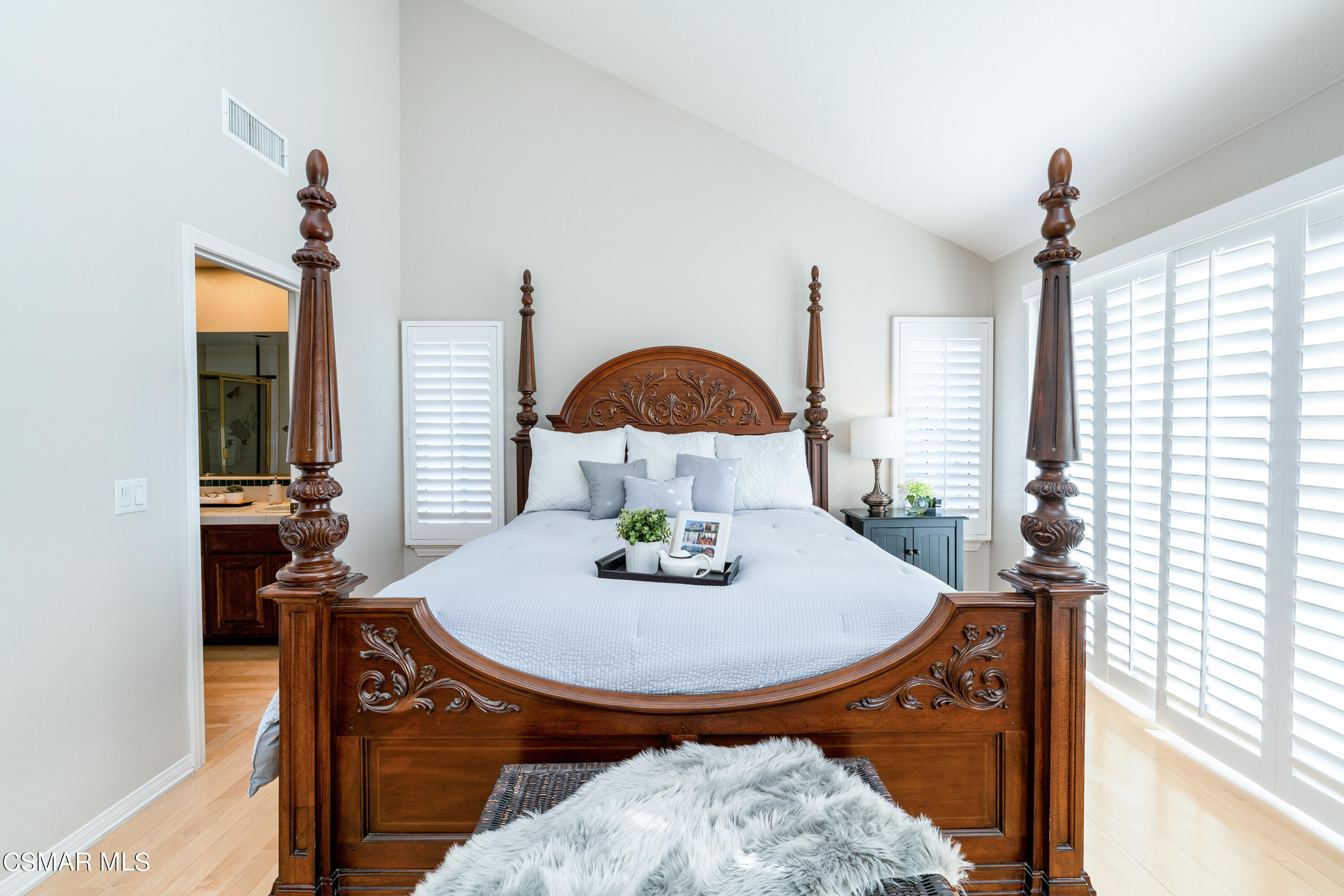2993 Ditch Road Simi Valley, CA 93065 - Photo 17 of 43 Owner's Bedroom