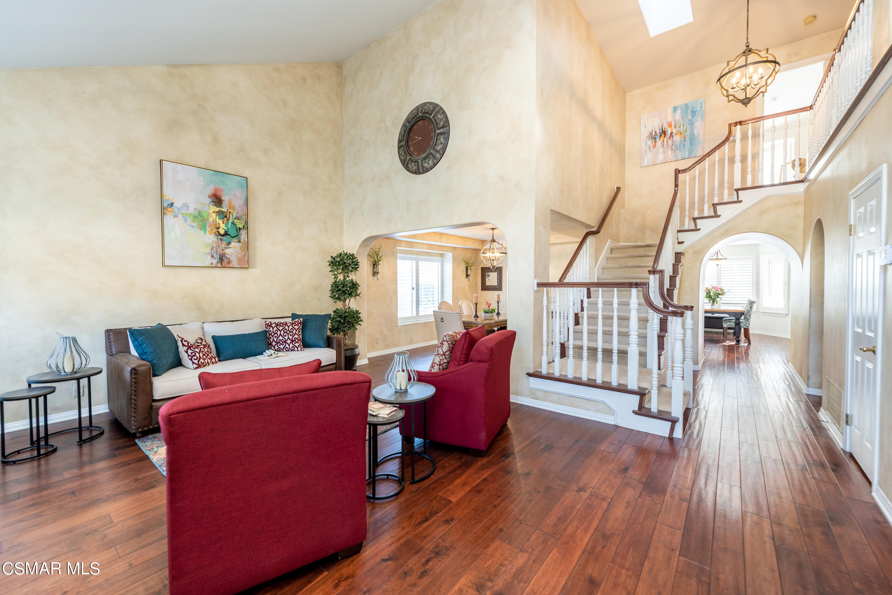 2993 Ditch Road Simi Valley, CA 93065 - Photo 3 of 43 Living/Dining Area