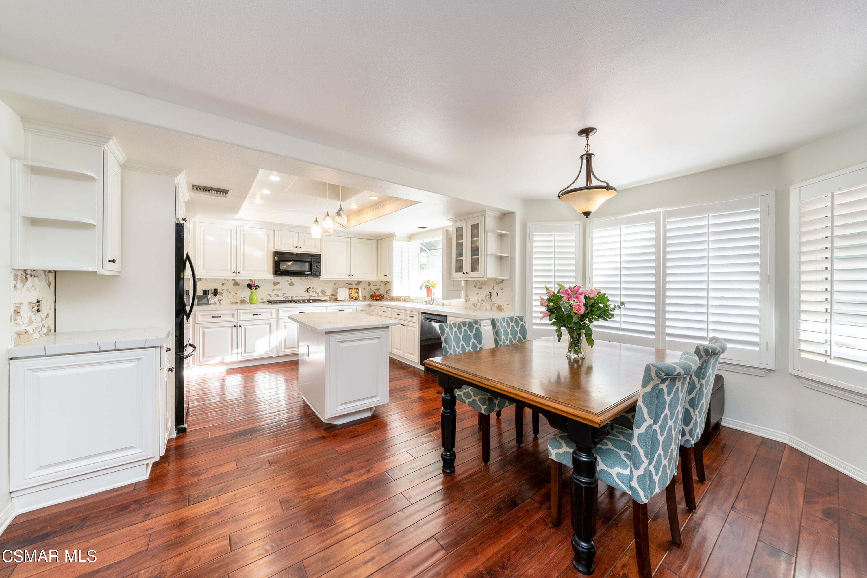 2993 Ditch Road Simi Valley, CA 93065 - Photo 10 of 43 Breakfast Nook/Kitchen