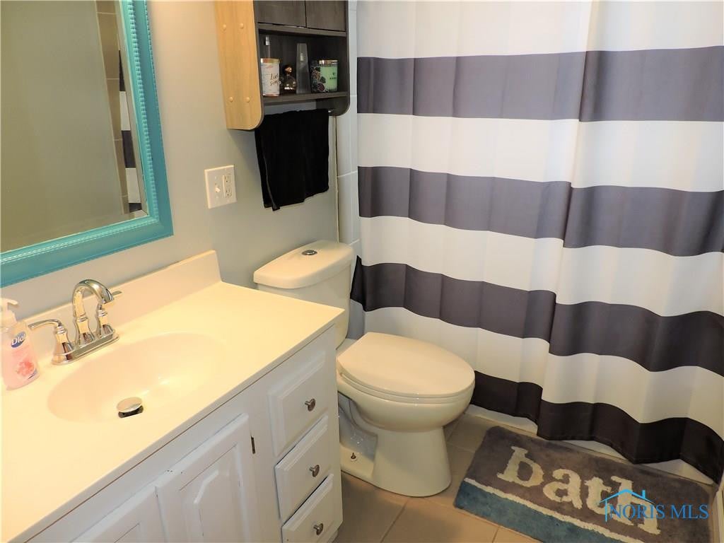 916 Waybridge Road Toledo, OH 43612 - Photo 9 of 17 Gallery Image 9