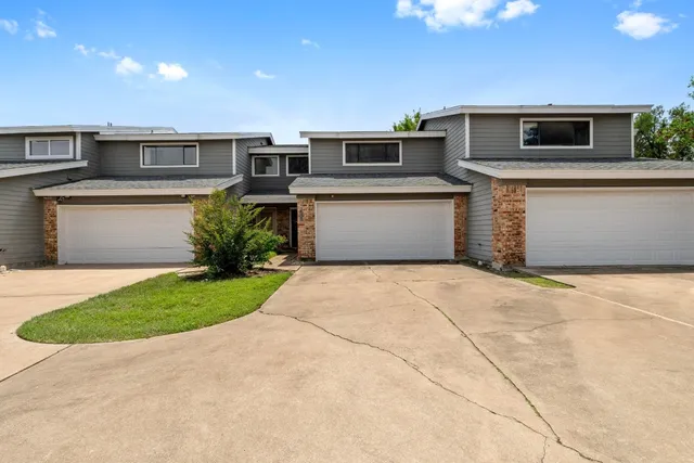 $249,000 | 1605 Coronado Hills Drive, Unit B, Austin, TX 78752
