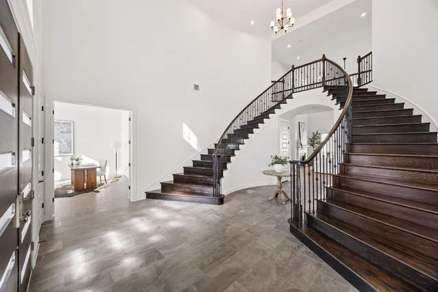 a view of entryway and hall