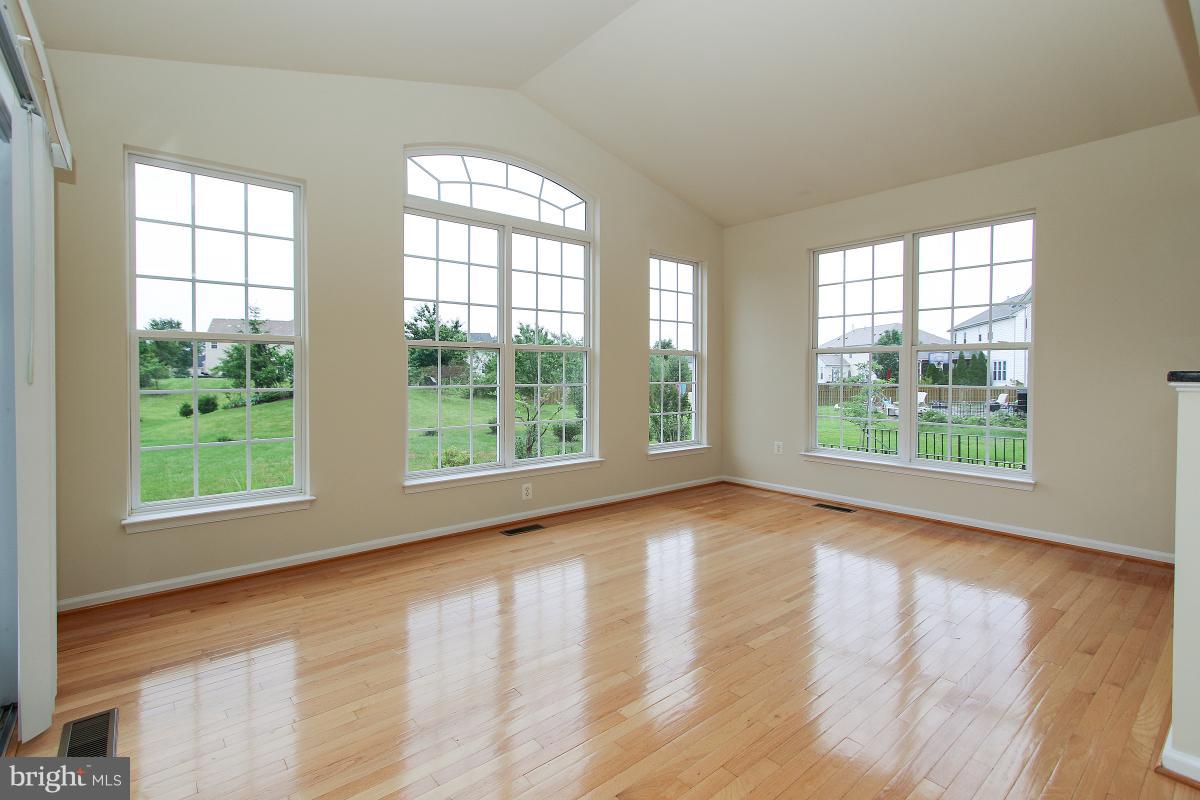 25824 Spring Farm Circle Chantilly, VA 20152 - Photo 13 of 30 Sun Room