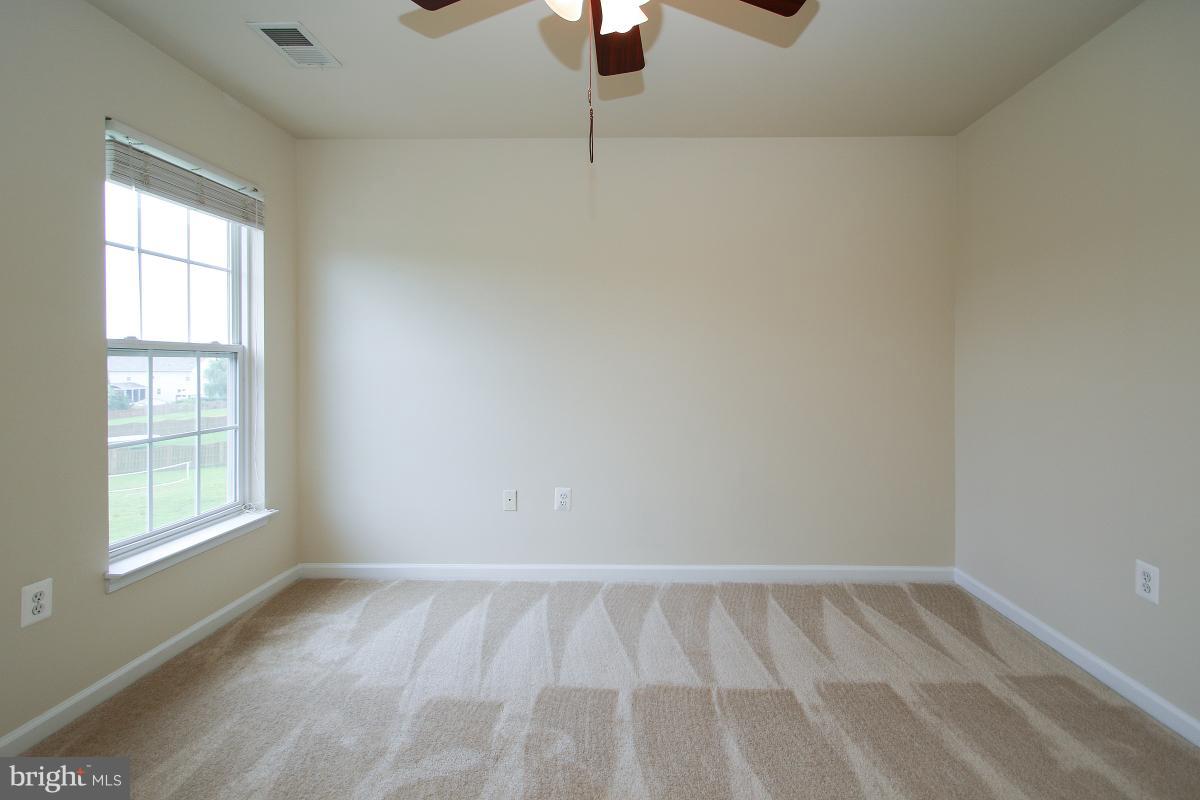 25824 Spring Farm Circle Chantilly, VA 20152 - Photo 20 of 30 Bedroom 3