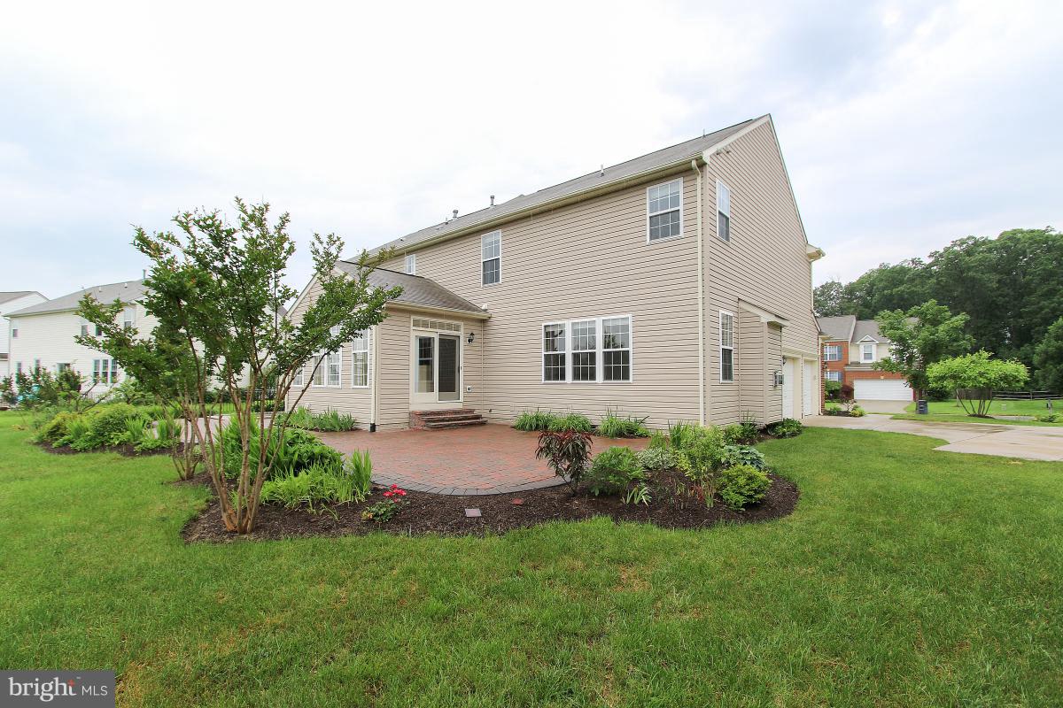 25824 Spring Farm Circle Chantilly, VA 20152 - Photo 30 of 30 Backyard