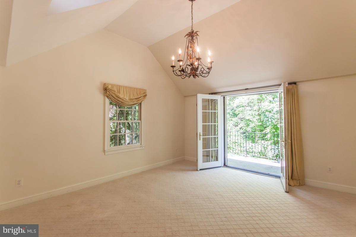 1906 Belle Haven Road Alexandria, VA 22307 - Photo 12 of 29 Bedroom (Master)